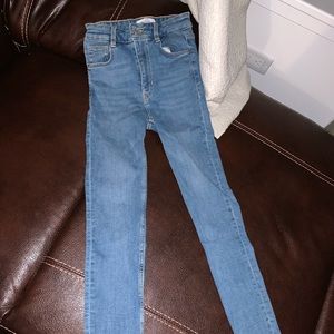 Zara high rise light/medium wash skinny jeans